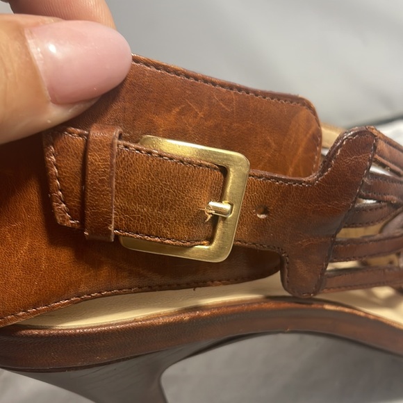 Cole Haan Verona Air T-Strap Brown Laser Cut Leather Open Toe Sandals Size 8 - Picture 9 of 13